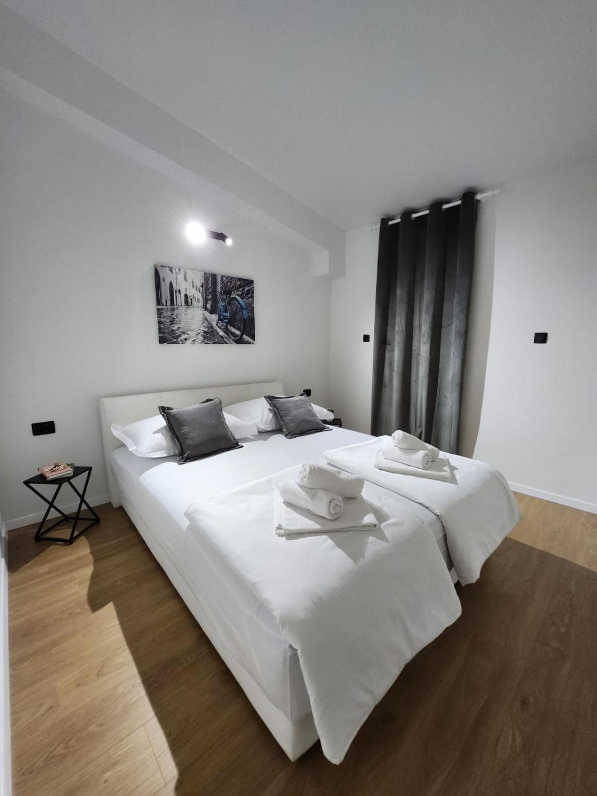 Apartman Libra Kaštela Eksteriør billede